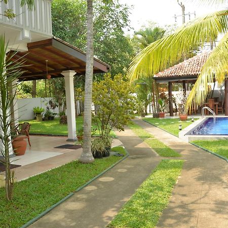 Surf Villa Hikkaduwa Dış mekan fotoğraf