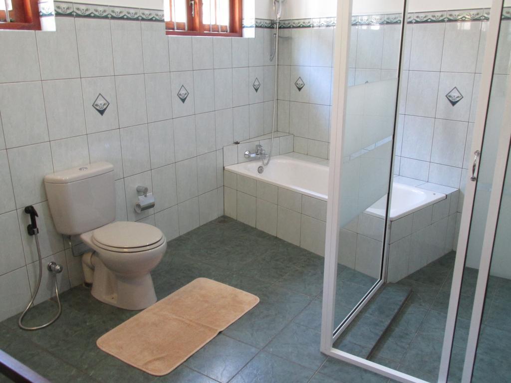 Surf Villa Hikkaduwa Dış mekan fotoğraf