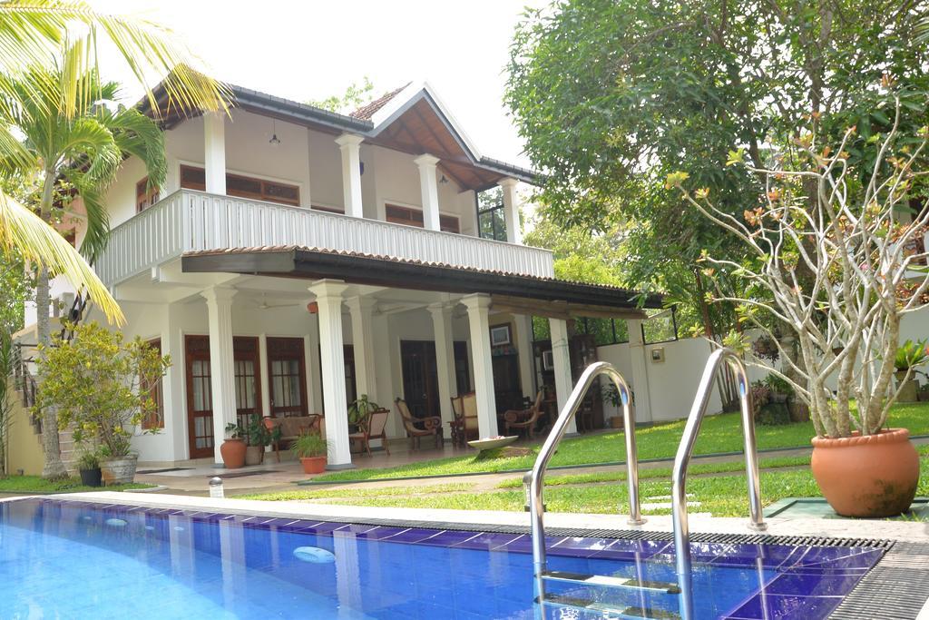 Surf Villa Hikkaduwa Dış mekan fotoğraf