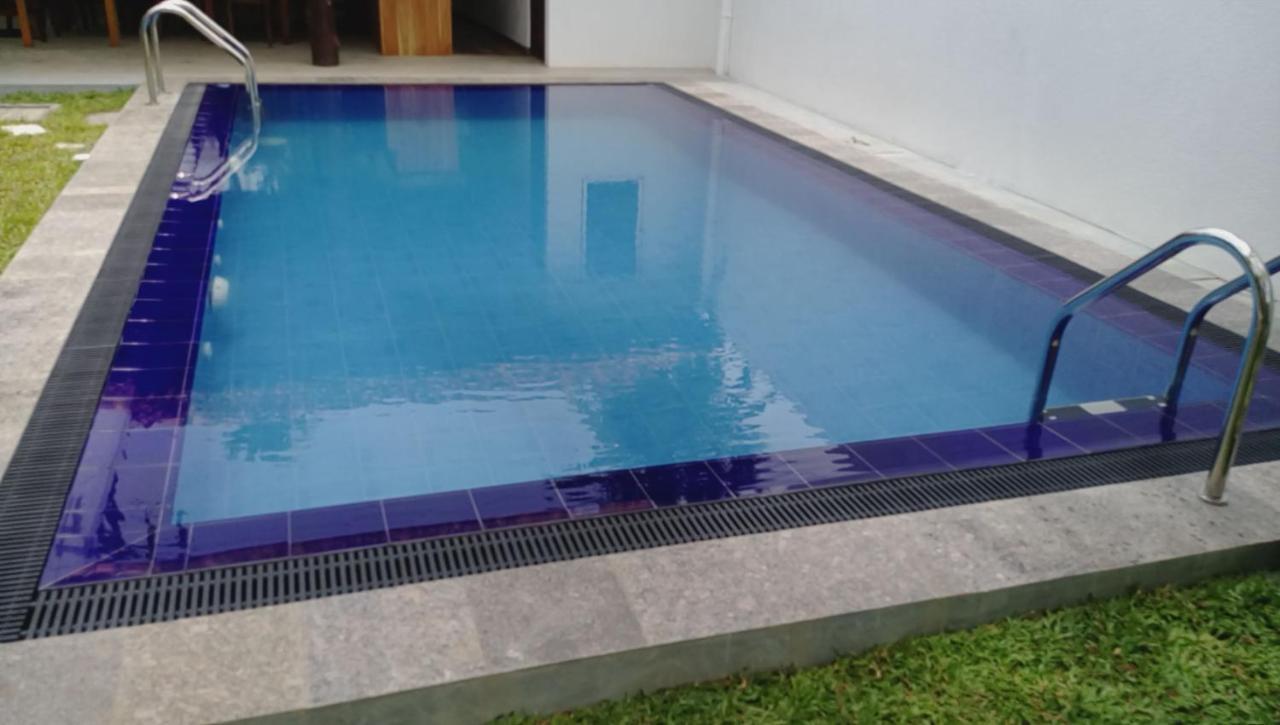 Surf Villa Hikkaduwa Dış mekan fotoğraf